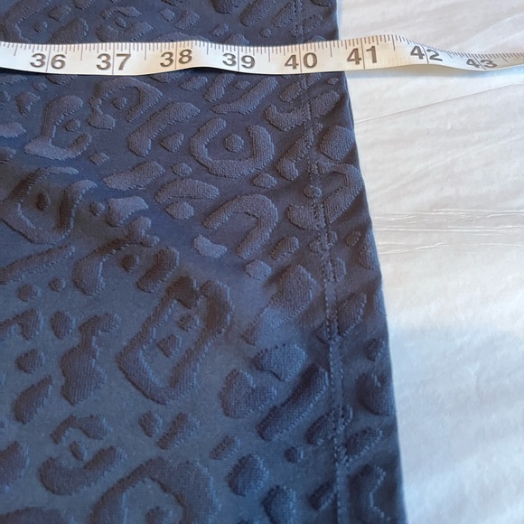 NWT J.Mclaughlin size L Catalyst dress in navy - Picture 11 of 11